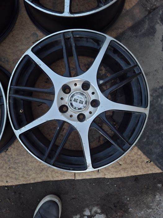 Продам диски р17. Разболтовка 5-114,3