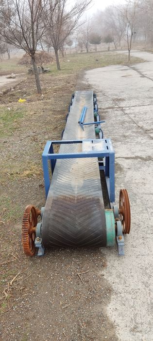 Шлака блок апарати сотилади янгидек турибди ленталик 5 хил колипи бор