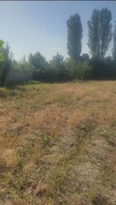 Срочно  продаётся земля участок под строительство дома