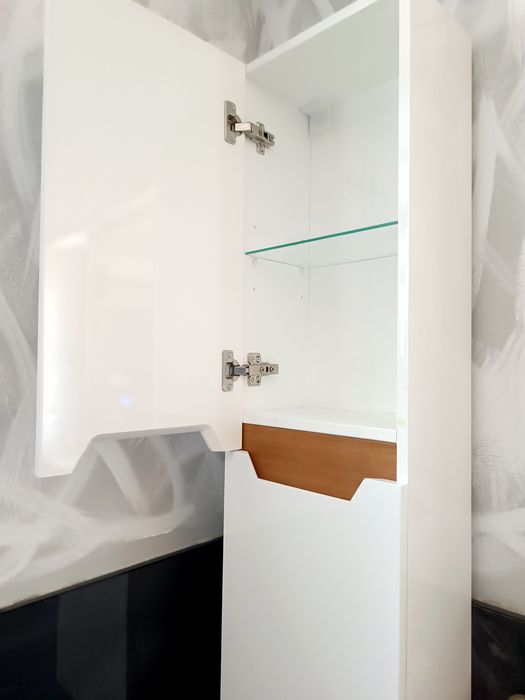 Колони шкафове за баня  Vicard