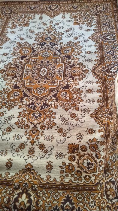 Продам ковер 2*3 м