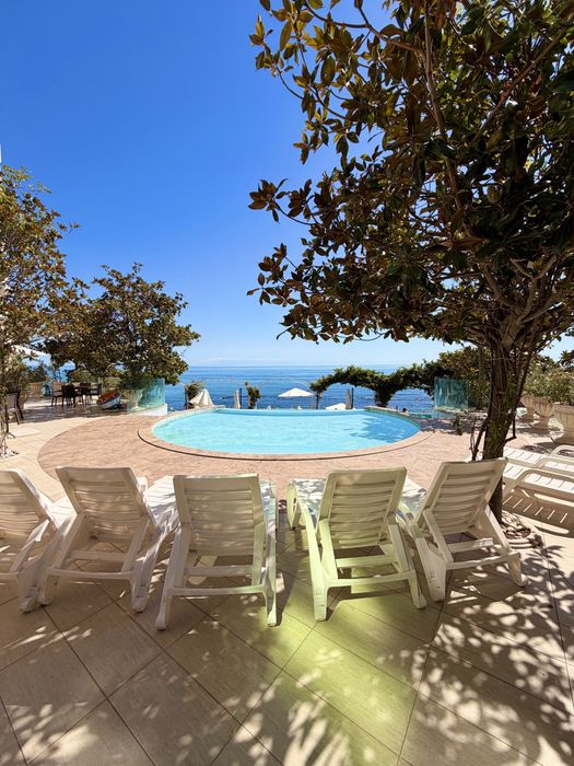 Апартамент под наем в La Mer Residence. Местоположение на брега на морето
