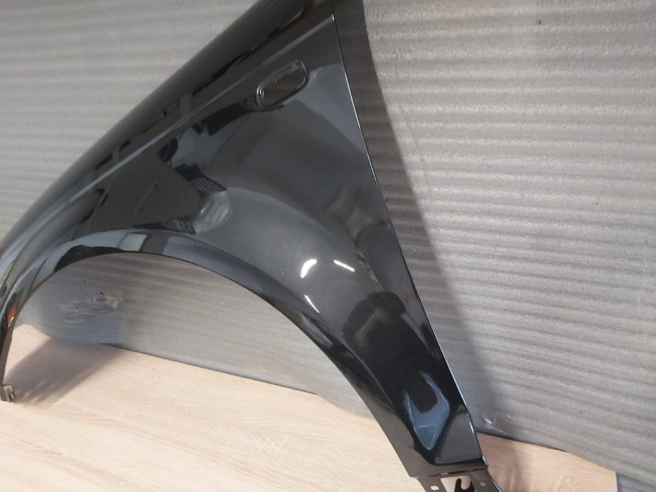 Aripa Fata Stanga Audi A3 An 2003-2009 (LZ9W (Negru))