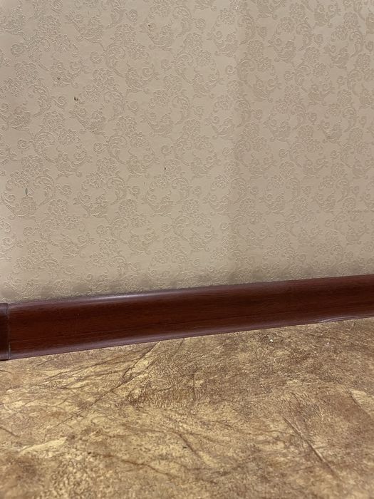 плинтусы коричневые