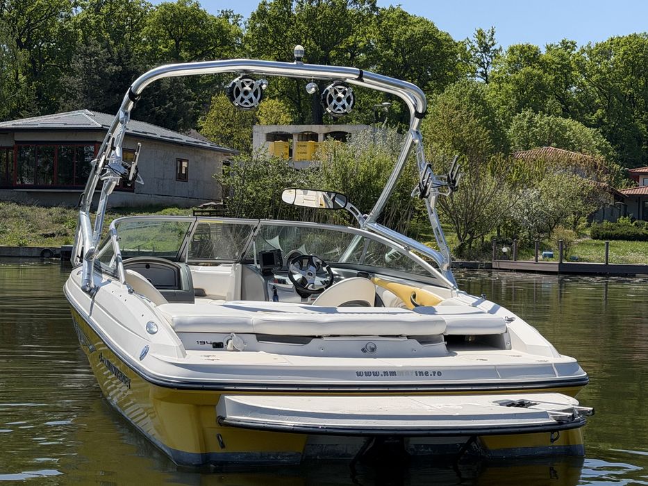 Barca Salupa Monterey 194 FS Mercruiser Inboard 4.3MPI EX 220PS