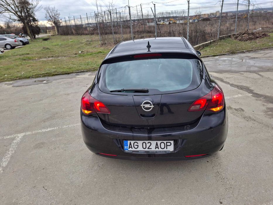 Opel Astra j 1.7 cdti 125cp (ambreiaj si volanta schimbate))