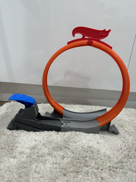 Hot wheels писта