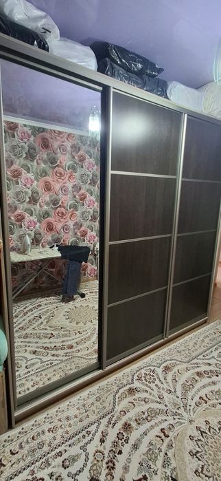 Шкаф дверь и ванная