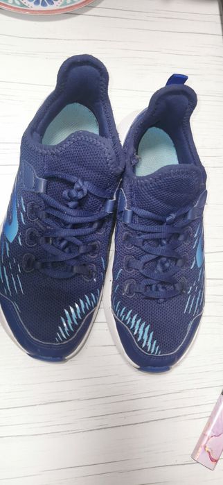 Adidasi Decathlon 21,5 cm