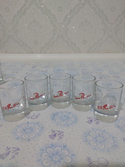 Рюмки фирменный разные