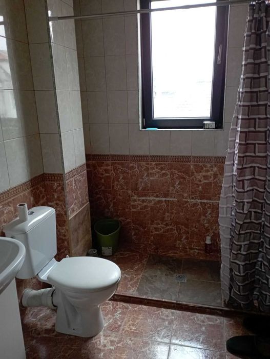 Дава се под наем Двустаен апартамент в Казанлък - 80 кв.м за 398.82 € - Снимка #2