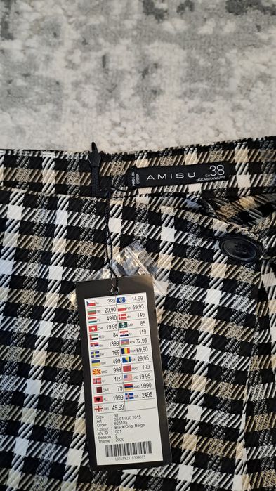 Pantaloni scurți tip fusta, nr 38