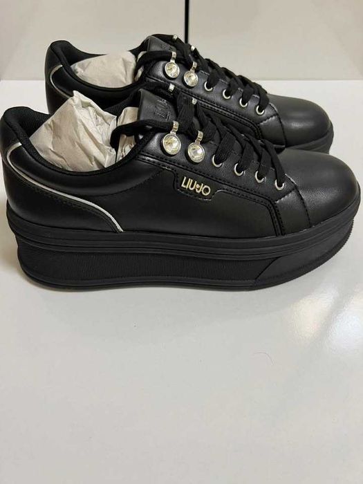 Кожени дамски сникърси LIU JO - SELMA 11 в черно