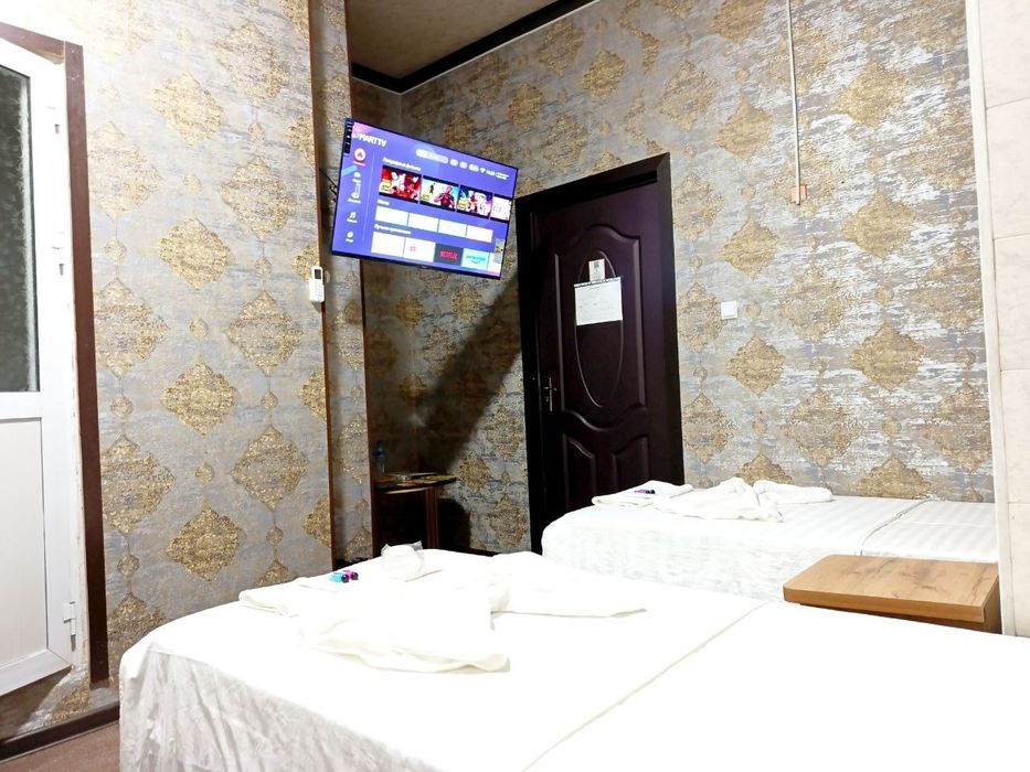 Mehmon uyi 40 kishilik