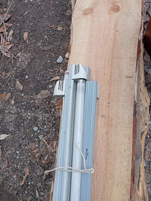 Светильники потолочные.