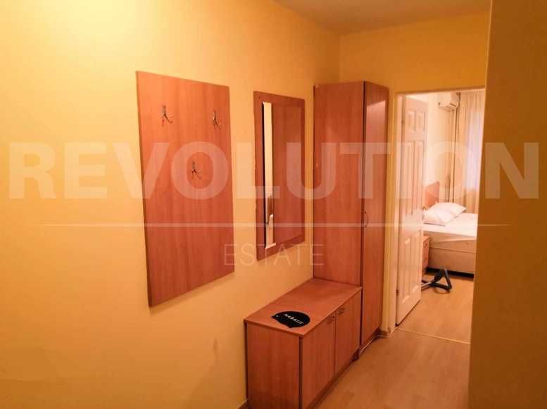 Дава се под наем Двустаен апартамент в Варна, Център - 60 кв.м за 348.84 € - Снимка #4