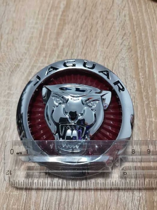 червена емблема Jaguar голям размер