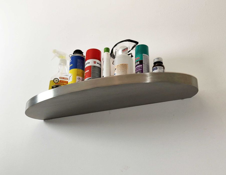 Дизайнерски рафтове от неръждавейка