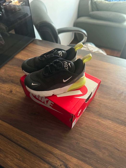 Оригинални детски маратонки Nike Air Max 270 (Черни / Neon) – С кутия