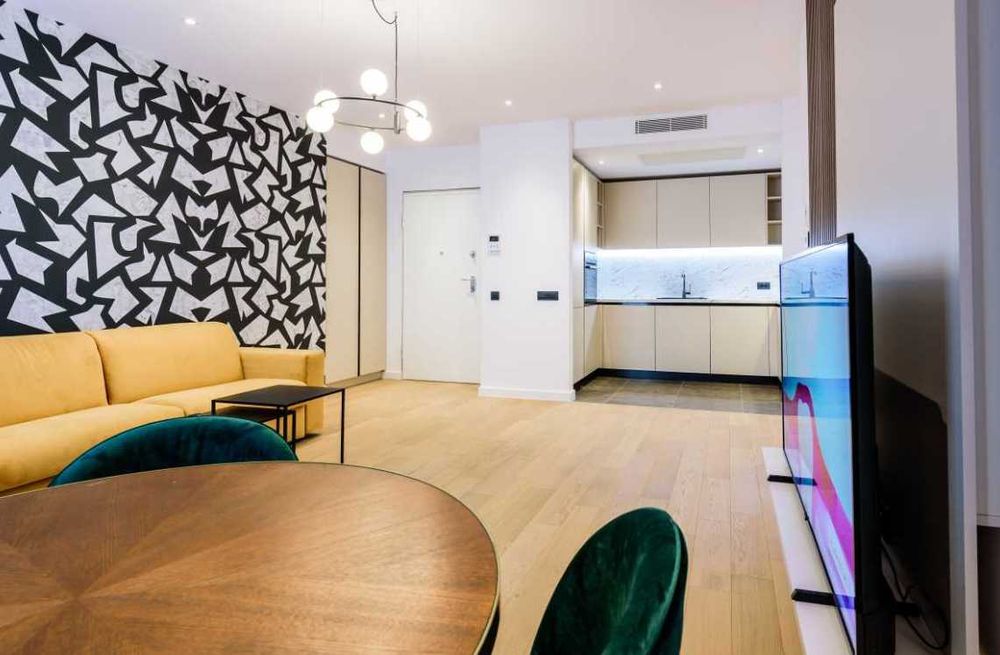 Дава се под наем Двустаен апартамент в Пловдив, Остромила - 65 кв.м за 244.8 € - Снимка #1