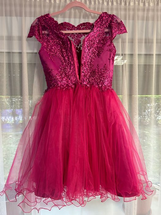 Rochie cusută manual