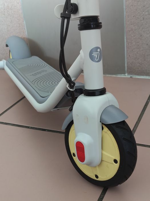 Тротинетка Ninebot zing c10