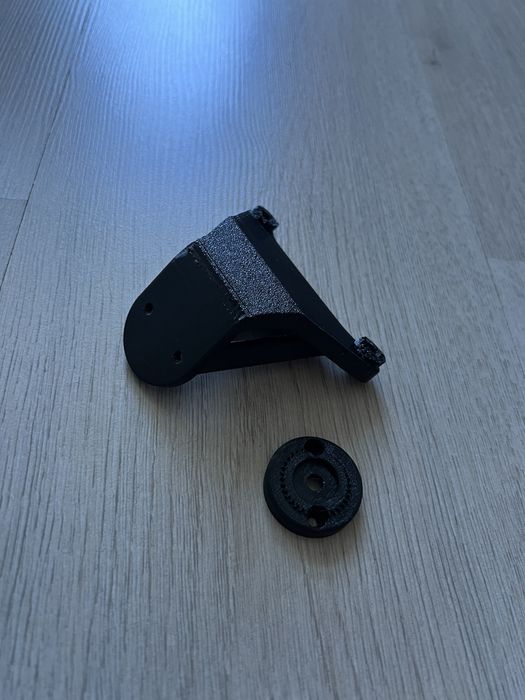 3D принтирана стойка за куадлок MT-07