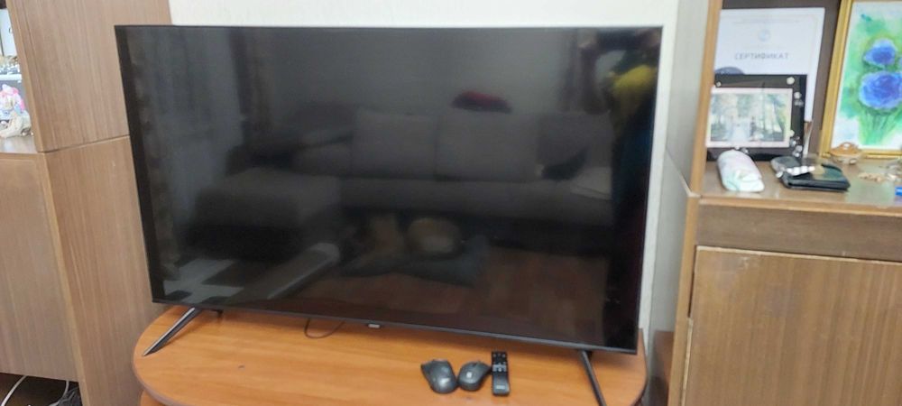 Телевизор Samsung 50"