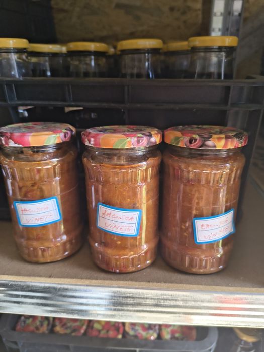 Zacuscă de vinete cu kapia și gogoșari copți