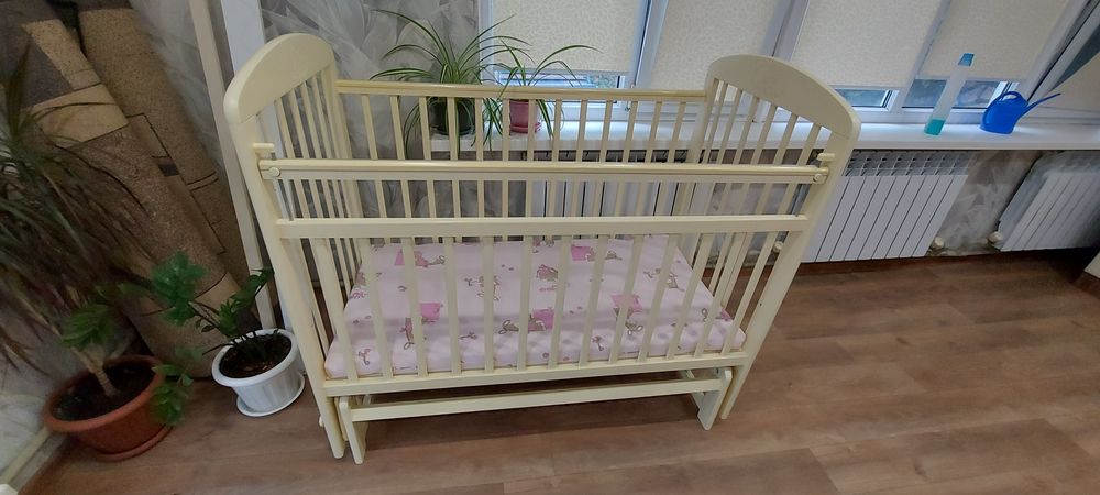 Манеж детский из натурального дерева