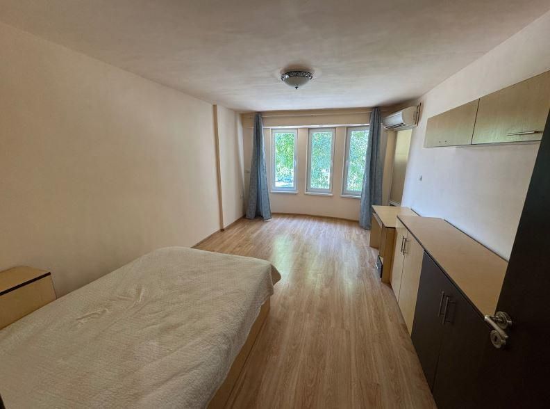 Дава се под наем Двустаен апартамент в Варна, Генералите - 65 кв.м за 600 € - Снимка #3