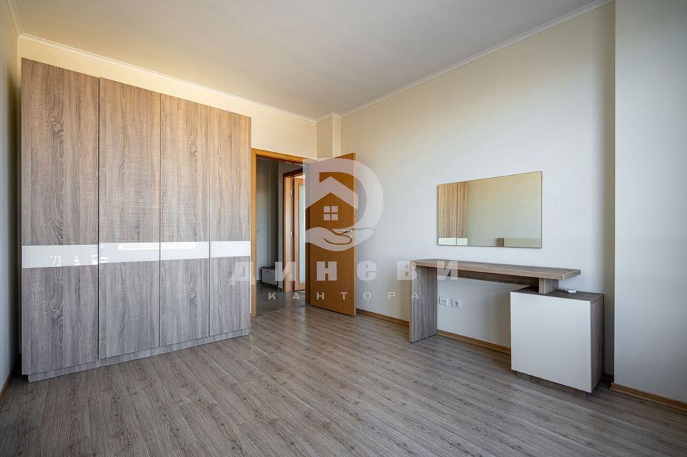 Тристаен апартамент в Кършияка