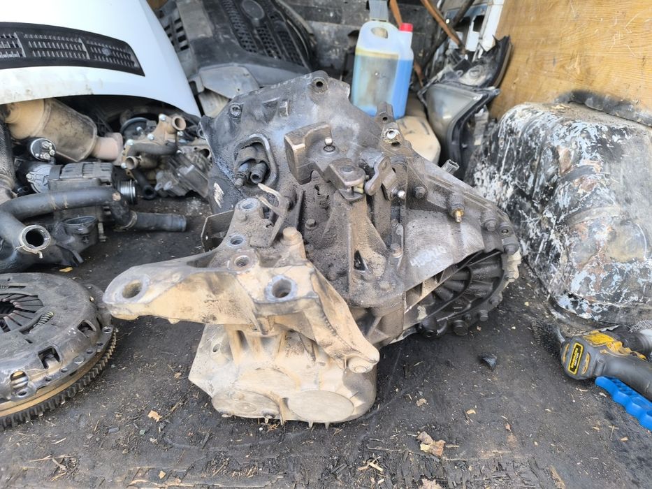 Скоростна кутия Ford Transit 2.2 110к.с.