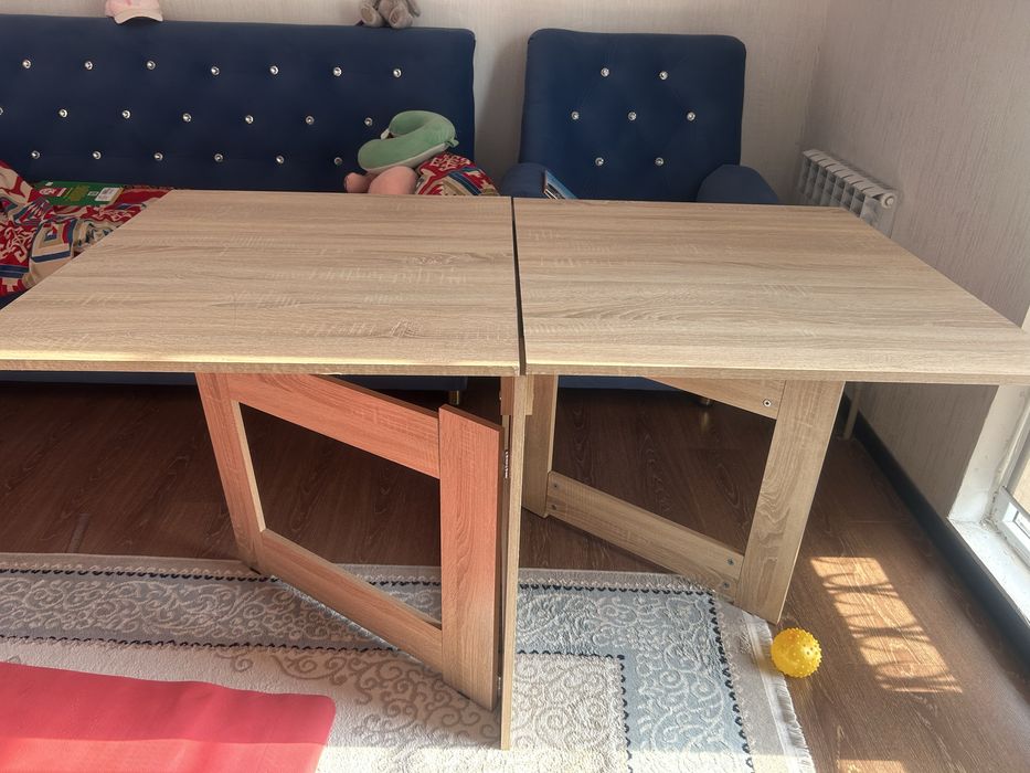 Стол книжка для гостиной