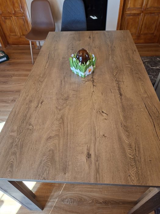 Masa dining, culoare stejar