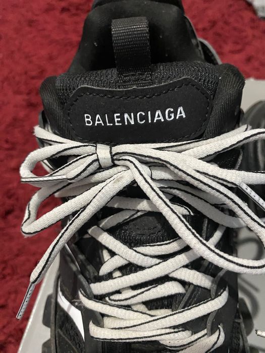 balenciaga track