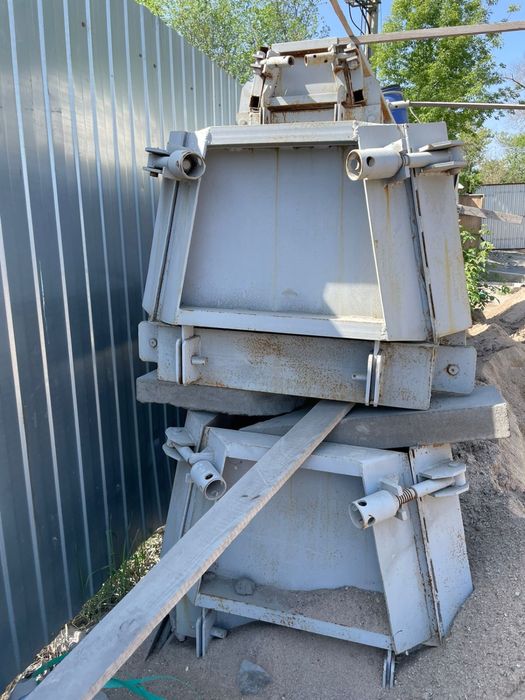 Металлическая форма для лотков Б3