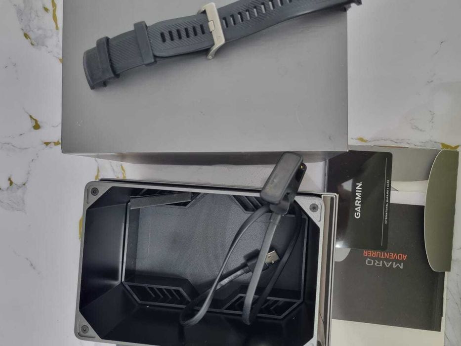 Продам часы  Garmin Mark Adventure