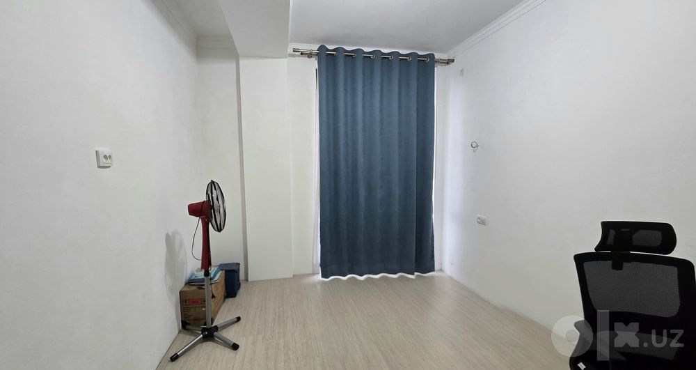 Продаётся 4 комнатная 130м2 ЖК Solaris