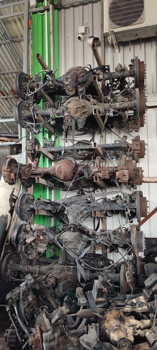 Задний мост Mitsubishi Delica булка