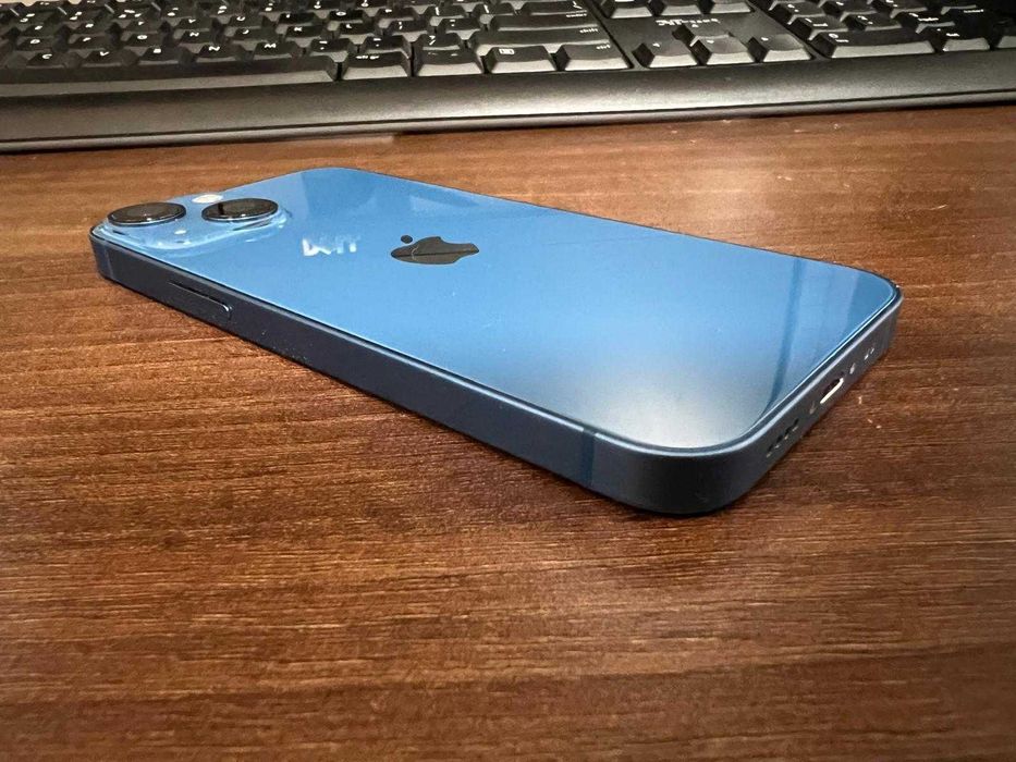 iPhone 13 mini 256 GB albastru impecabil