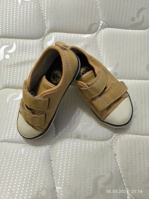 Brend obuv 23 razmer