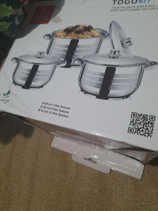 Vând set de 3 oale mari de  inox cu capac