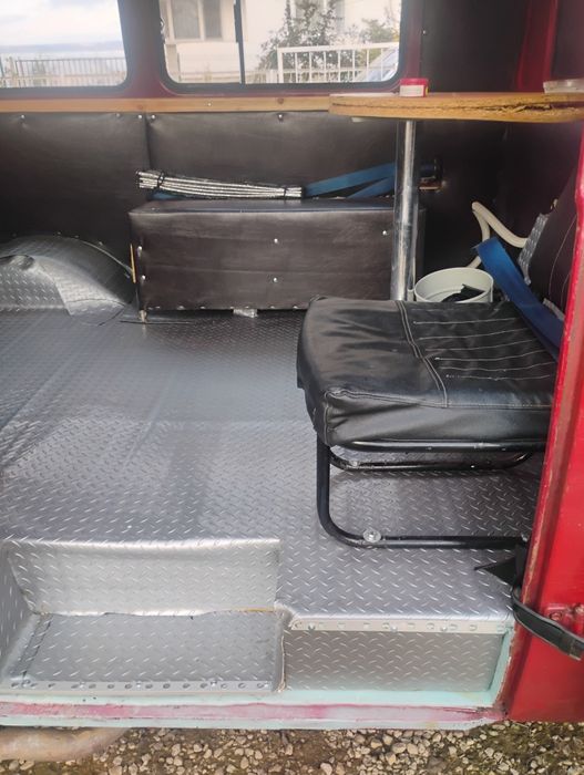 Уаз 2.4 глас бензин 1995г