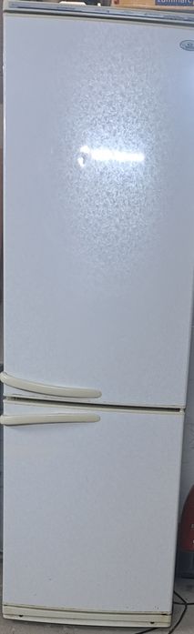 Продоется холодильник