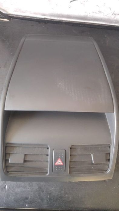 consola centrala cu grila ventilatie fiat sedici 16  73822-79j