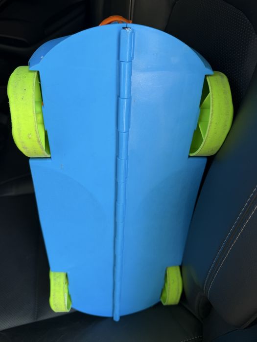 Продам детский чемодан trunki
