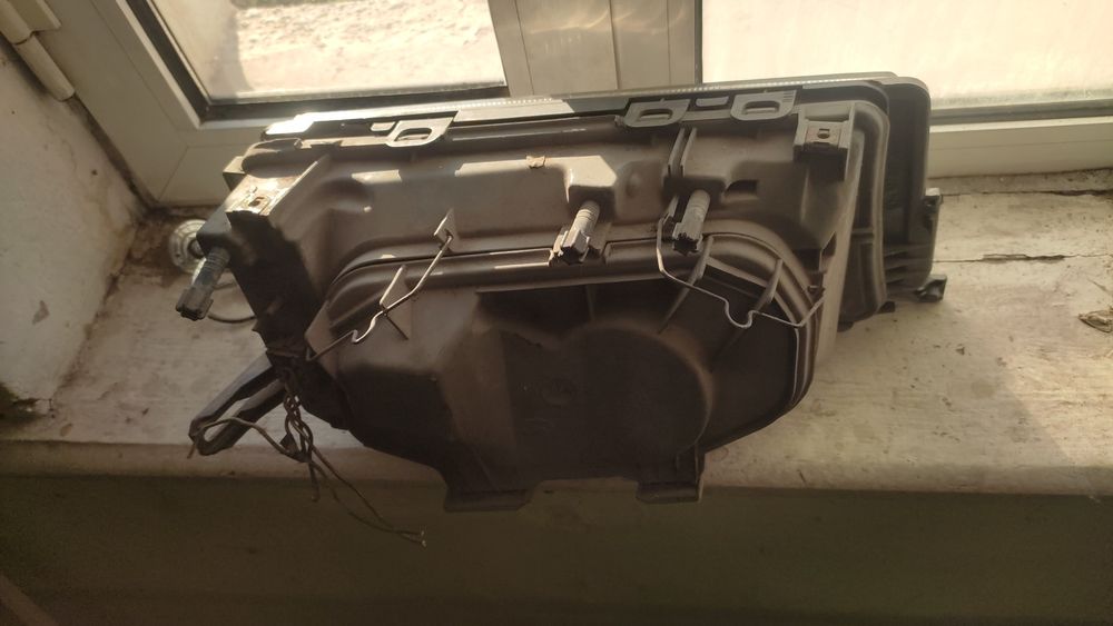 Продам запчасти на 190 Мерседес