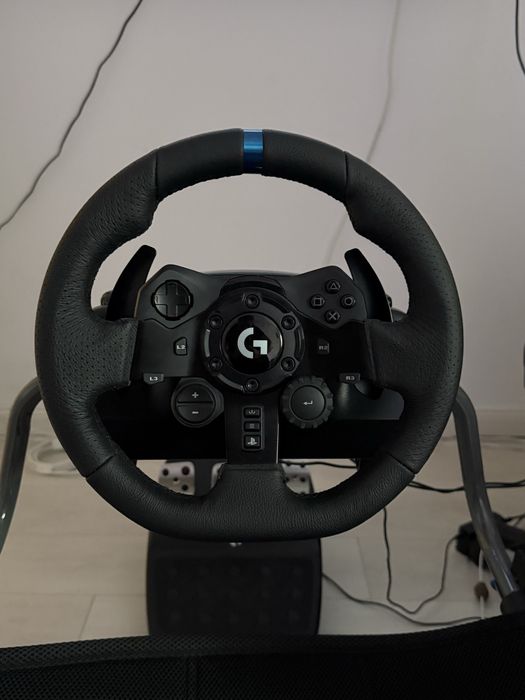 Ps5 + Logitech g923+ plasyseat logitech