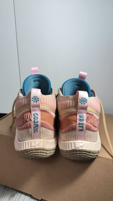 Продам оригинальные кроссовки Nike DV2757